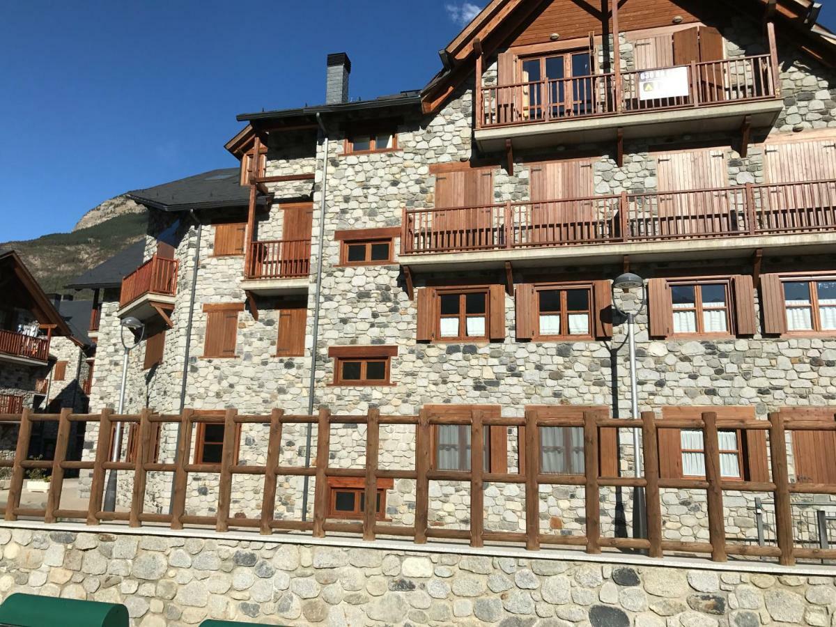 Apartamento En Benasque Luaran gambar