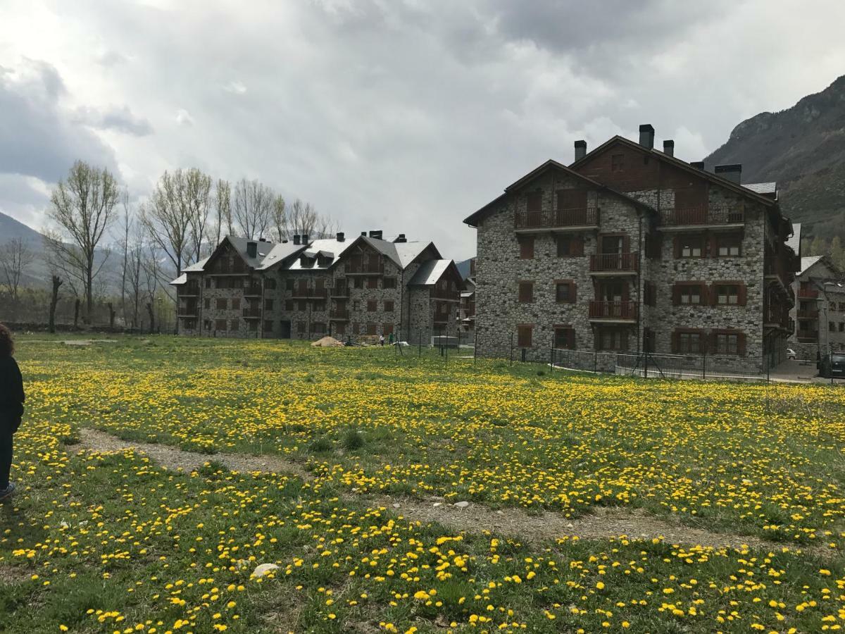Apartamento En Benasque Luaran gambar