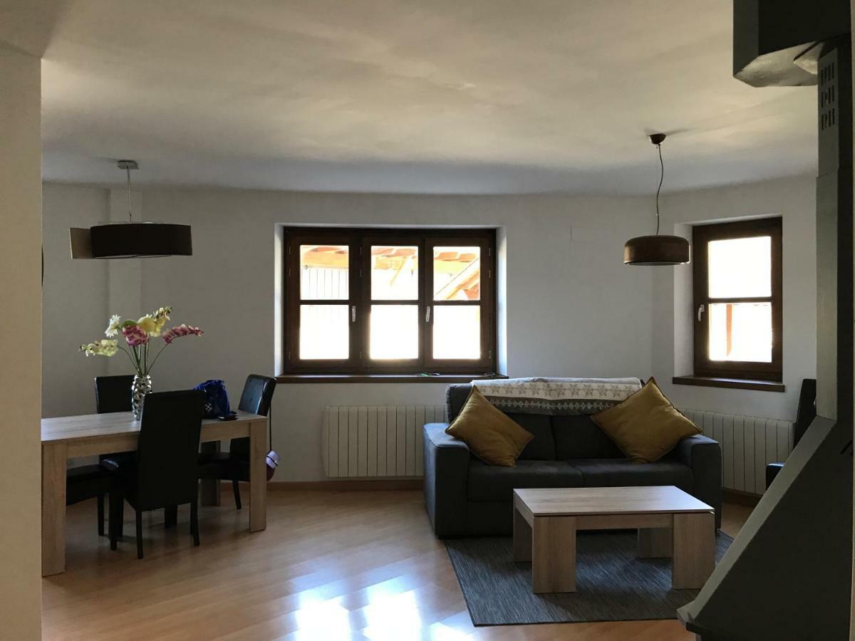 Apartamento En Benasque Luaran gambar